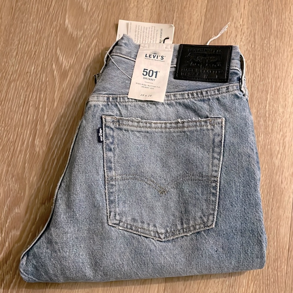 BNWT LEVIS JEANS 501 Skinny